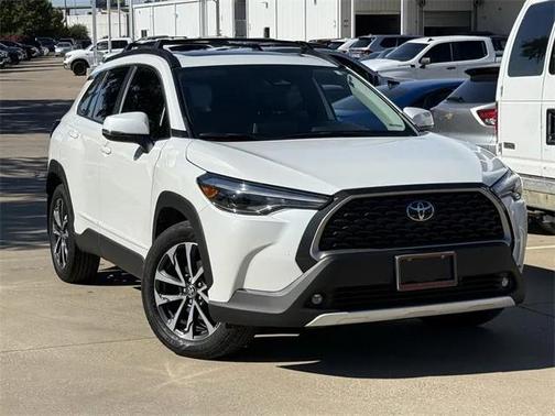 2024 Toyota Corolla Cross XLE
