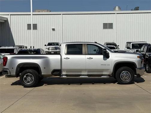 2022 Chevrolet Silverado 3500 LT