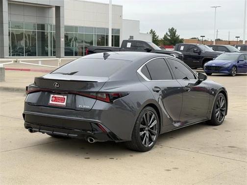 2022 Lexus IS 350 Base