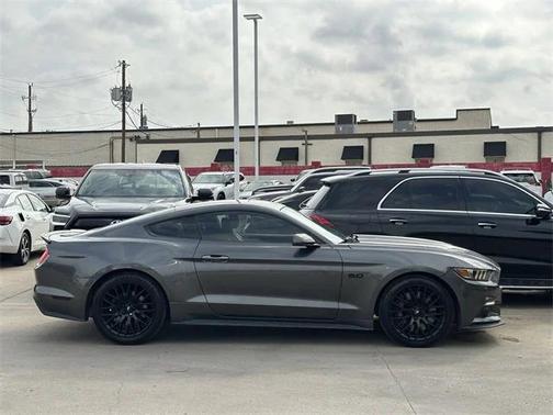 2017 Ford Mustang GT Premium