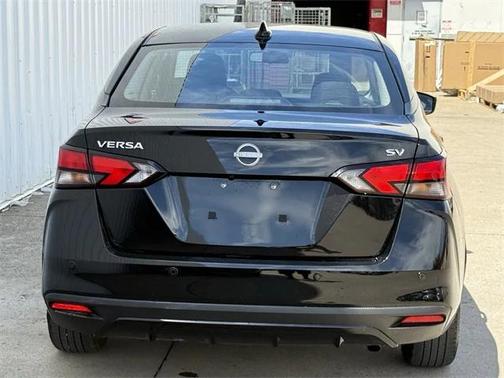2024 Nissan Versa 1.6 SV