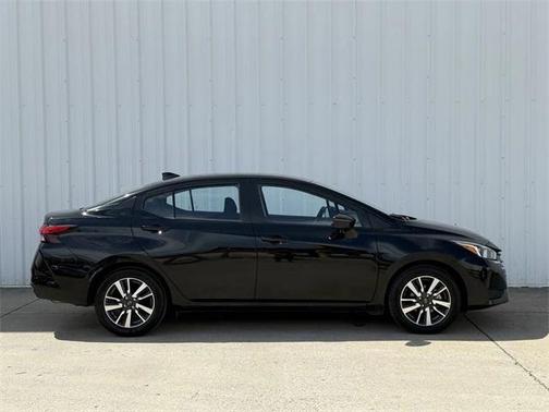 2024 Nissan Versa 1.6 SV