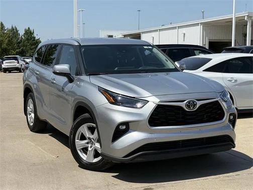 2024 Toyota Highlander 