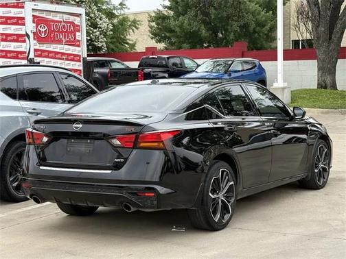 2023 Nissan Altima SR Intelligent AWD