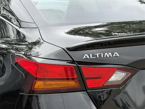 2023 Nissan Altima SR Intelligent AWD