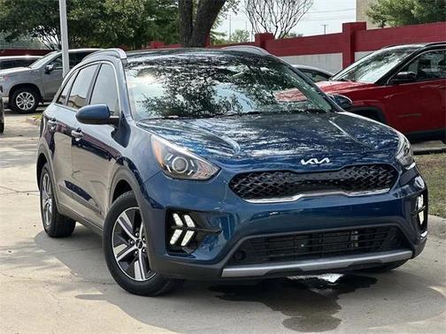 2022 Kia Niro LXS