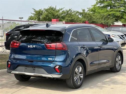2022 Kia Niro LXS