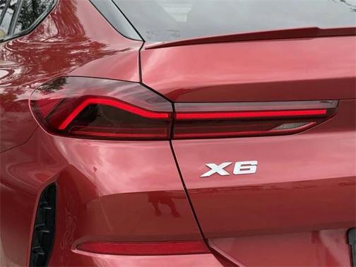 2021 BMW X6 xDrive40i