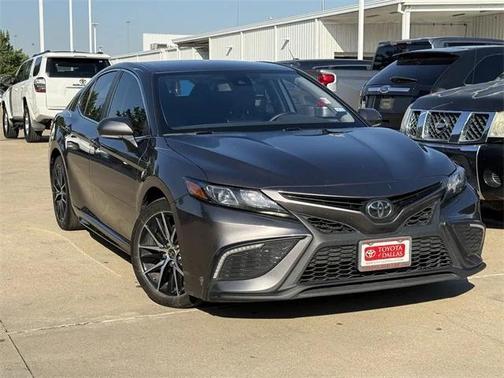 2022 Toyota Camry 