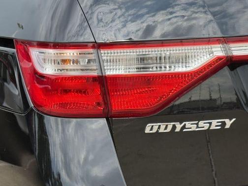 Crystal Black Pearl 2011 Honda Odyssey Touring