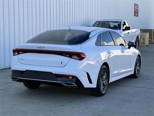 2022 Kia K5 LXS