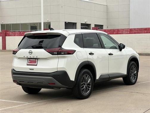 2022 Nissan Rogue S