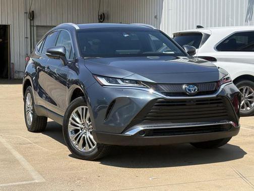 Coastal Gray Metallic 2021 Toyota Venza Limited