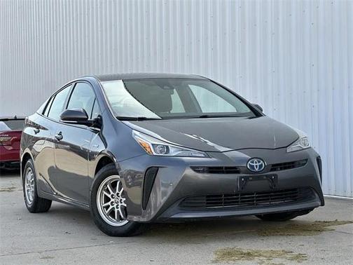 2019 Toyota Prius LE