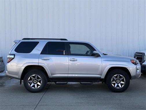 2022 Toyota 4Runner TRD Off Road