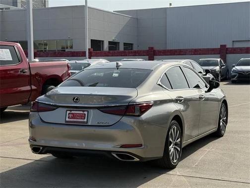 2021 Lexus ES 350 Base