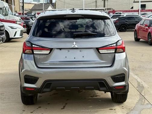 2023 Mitsubishi Outlander Sport SE