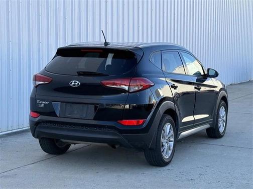 2017 Hyundai TUCSON SE
