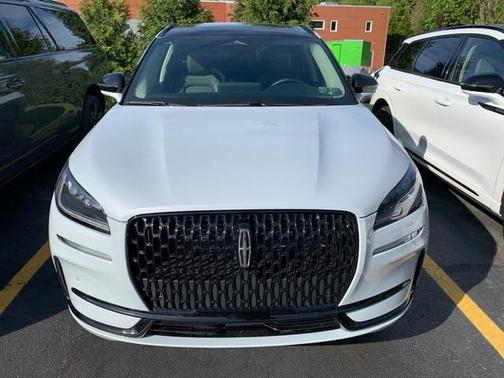 Crystal White 2025 Lincoln Corsair Premiere