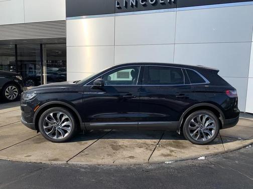 2023 Lincoln Nautilus Reserve