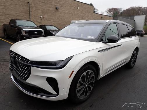 2024 Lincoln Nautilus Reserve