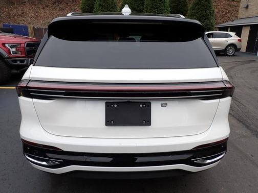 2024 Lincoln Nautilus Reserve