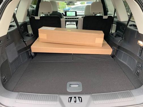 Pristine White 2026 Lincoln Aviator Premiere