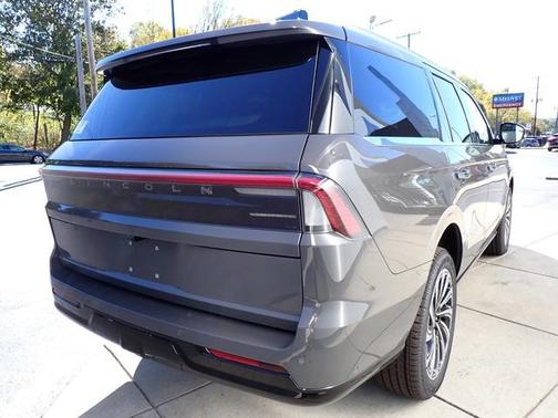 2025 Lincoln Navigator Black Label