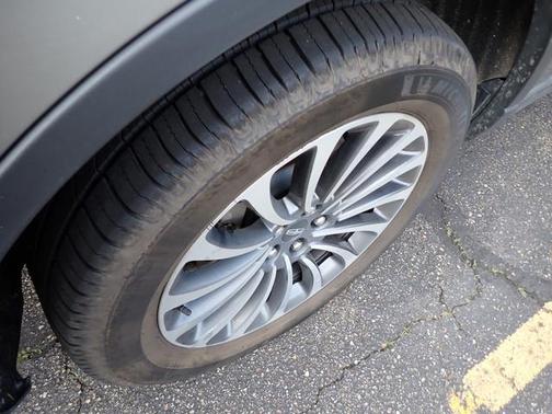2023 Lincoln Aviator Standard AWD