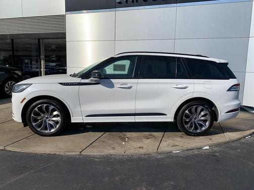 2025 Lincoln Aviator Premiere