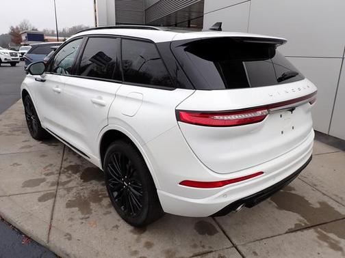 2025 Lincoln Corsair Premiere