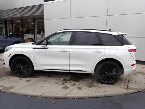 2025 Lincoln Corsair Premiere