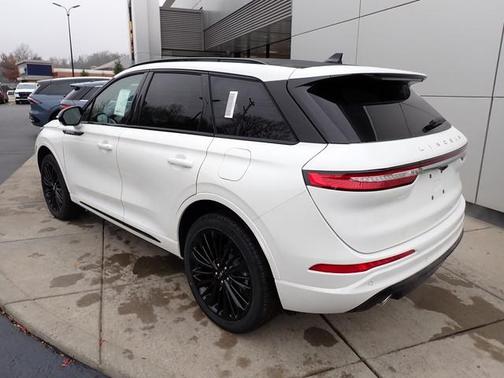 2026 Lincoln Corsair Premiere