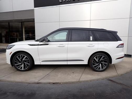 2025 Lincoln Aviator Black Label AWD