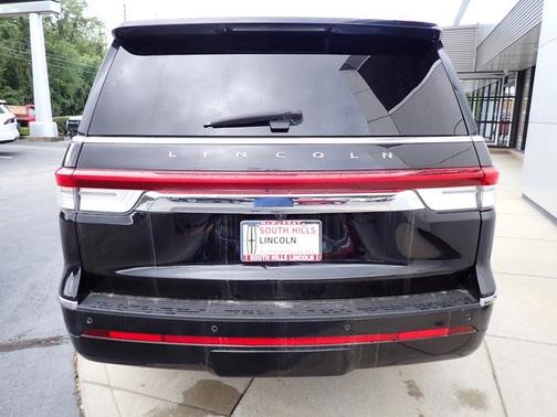 2023 Lincoln Navigator L Reserve