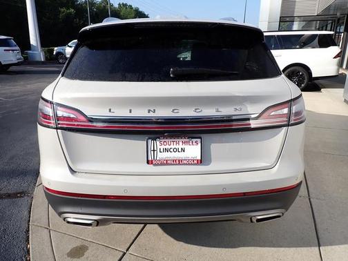 2023 Lincoln Nautilus Standard
