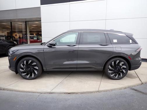 2025 Lincoln Nautilus Black Label