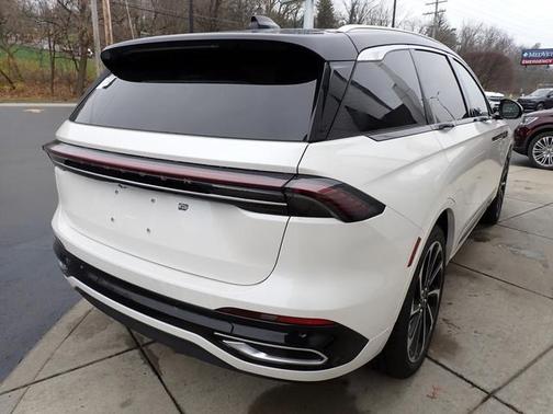 2026 Lincoln Nautilus Black Label