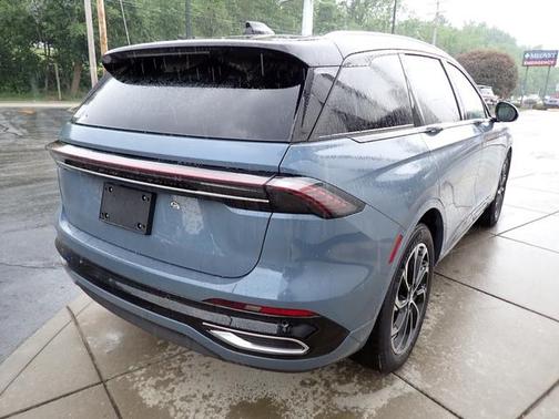 2025 Lincoln Nautilus Reserve