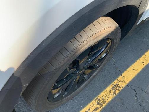 Glacial White Pearl 2022 Kia Telluride S