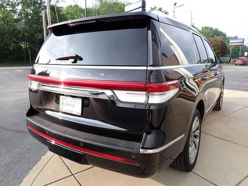 2024 Lincoln Navigator Premiere
