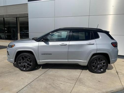 Silver Zynith 2025 Jeep Compass Limited