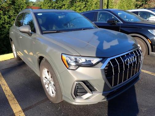 2022 Audi Q3 45 S line Premium