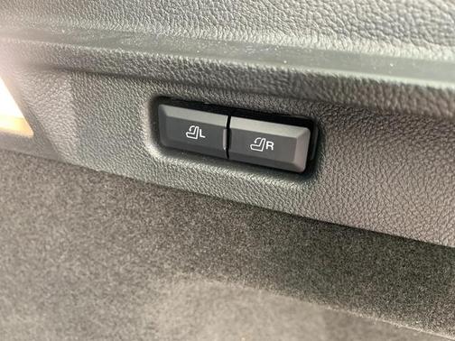 Infinite Black Metallic 2023 Lincoln Corsair Standard