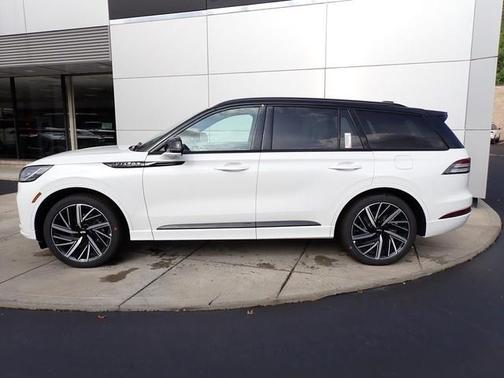 2025 Lincoln Aviator Black Label AWD