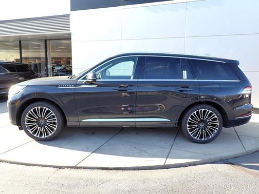 2025 Lincoln Aviator Black Label AWD