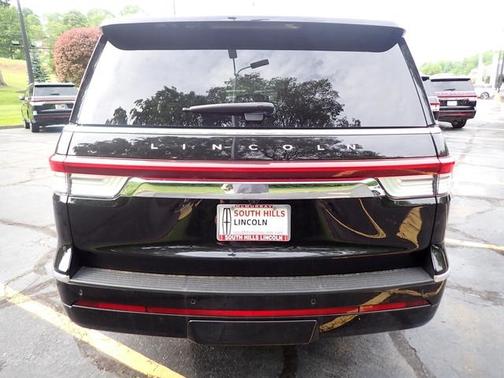 2024 Lincoln Navigator Premiere