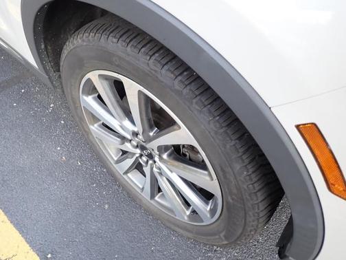2019 Lincoln Nautilus Select