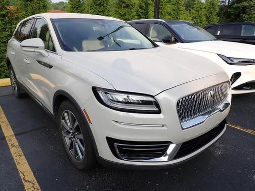 2019 Lincoln Nautilus Select