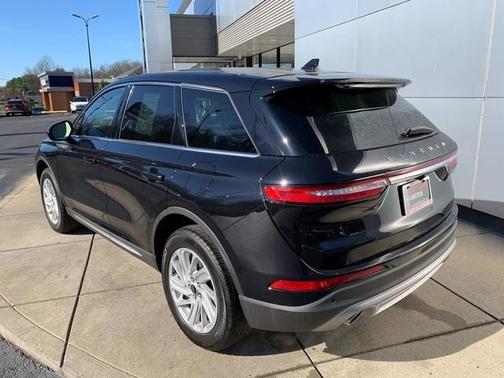 Infinite Black Metallic 2023 Lincoln Corsair Standard